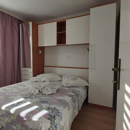 Apartments Druzianic Макарска Екстериор снимка