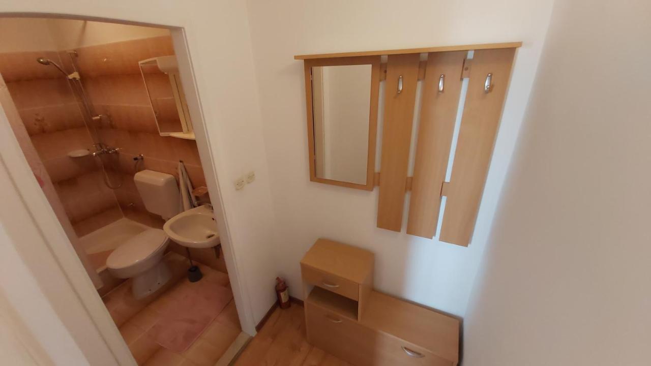 Apartments Druzianic Макарска Екстериор снимка